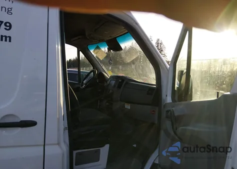 2018 Mercedes-Benz Sprinter 2500 Standard Roof V6 from USA, damaged, VIN WD3PE7CDXJP620526